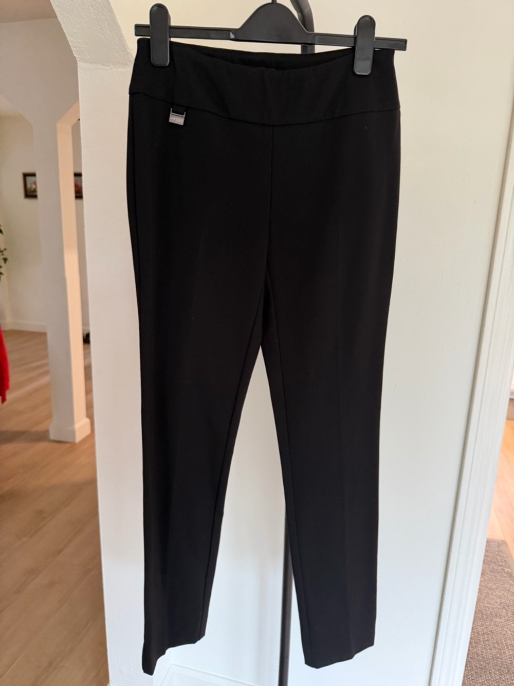 Lisette L Montréal Slim Pants Black Fit Control Size 4 NWT